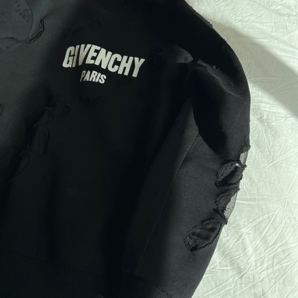 GIVENCHY Distressed Logo Cotton Crewneck Men’s XL - Picture 2 of 4